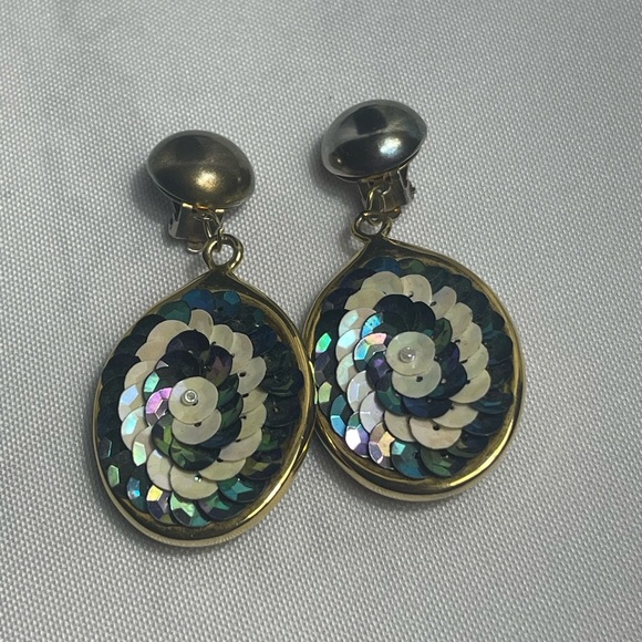 Vintage 80’s Elegant Sequin Drop Clip On Earrings Multicolor Gold/Silver - Picture 1 of 7
